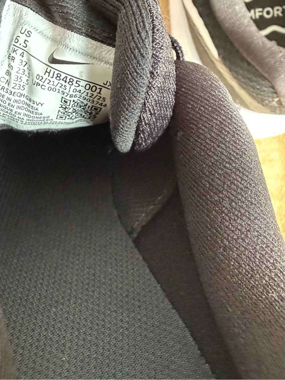 Size 6.5 US Women's- Nike Revolution 8 Black White.